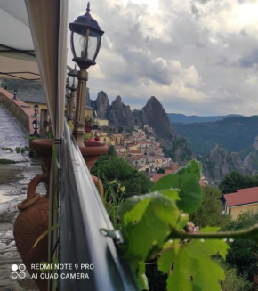  Monserrat  Кастельмеццано